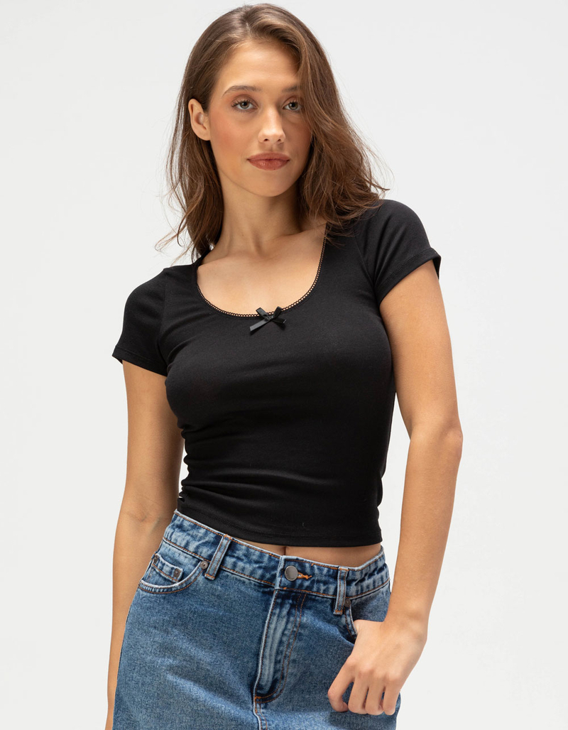 TILLYS Bow Picot Trim Womens Top image number 0