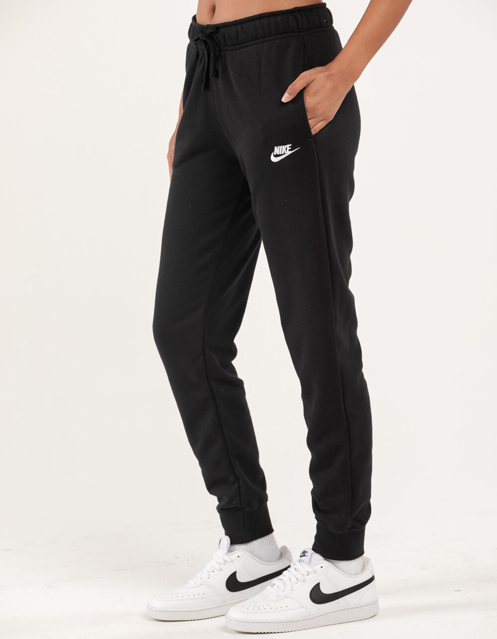 nike essential slim joggers womens