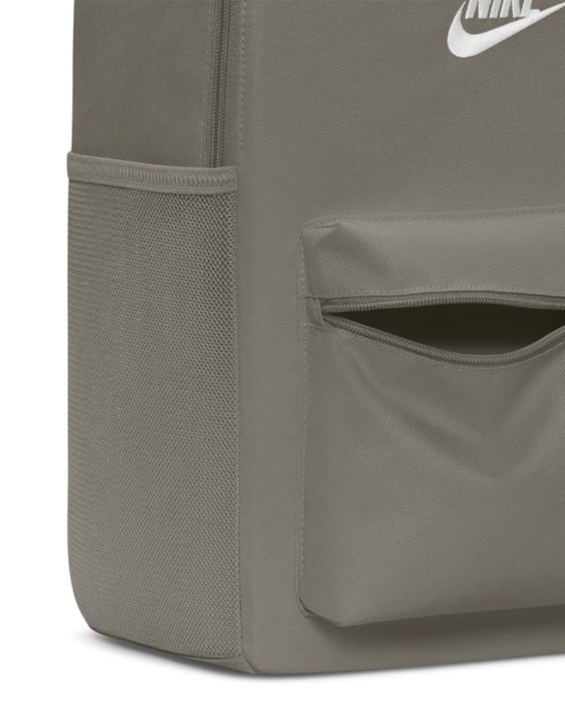 NIKE Heritage 2.0 Backpack image number 4