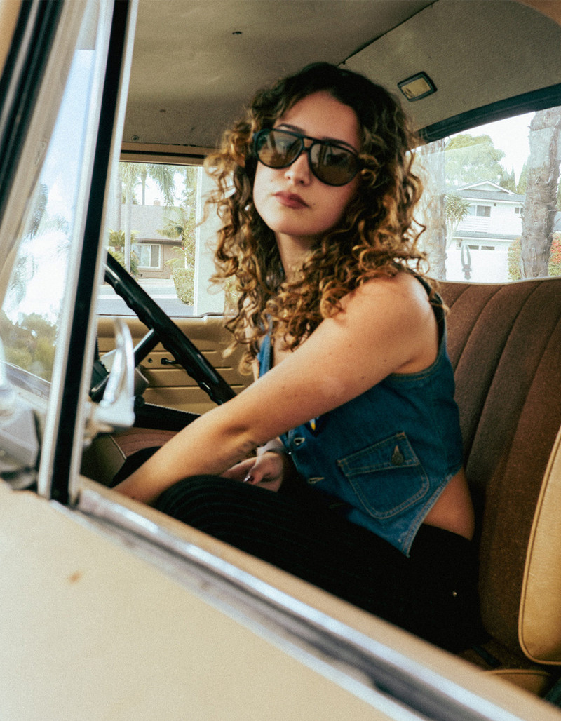 DECADE Jasper 80s Sunglasses image number 7