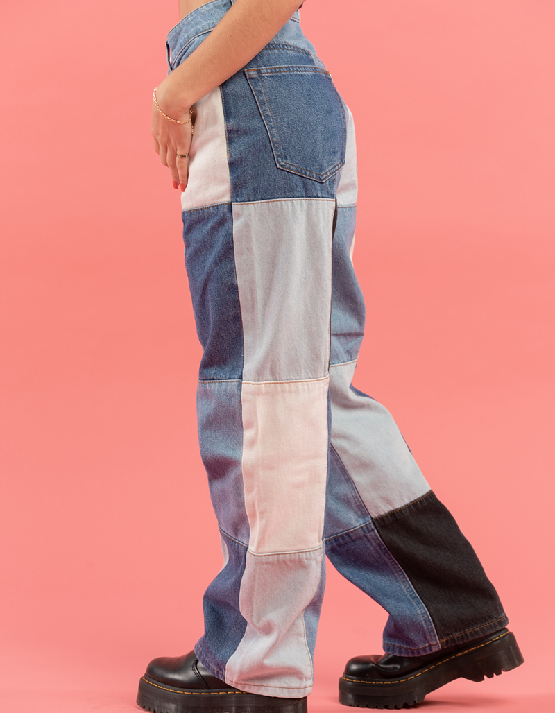 TRUEWRLD Colorblock Womens Jeans image number 2
