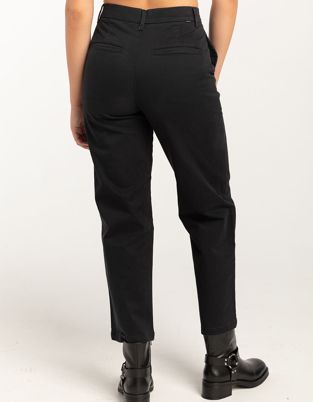 【USA製】00s DOCKERS chino pants DOCKERS Weekend High Rise Womens Chino Pants - BLACK | Tillys