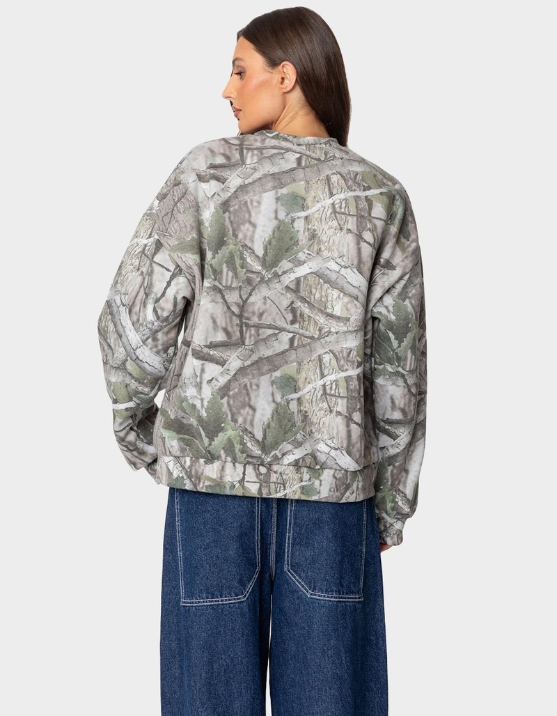 EDIKTED Cali Baby Camo Sweatshirt image number 4