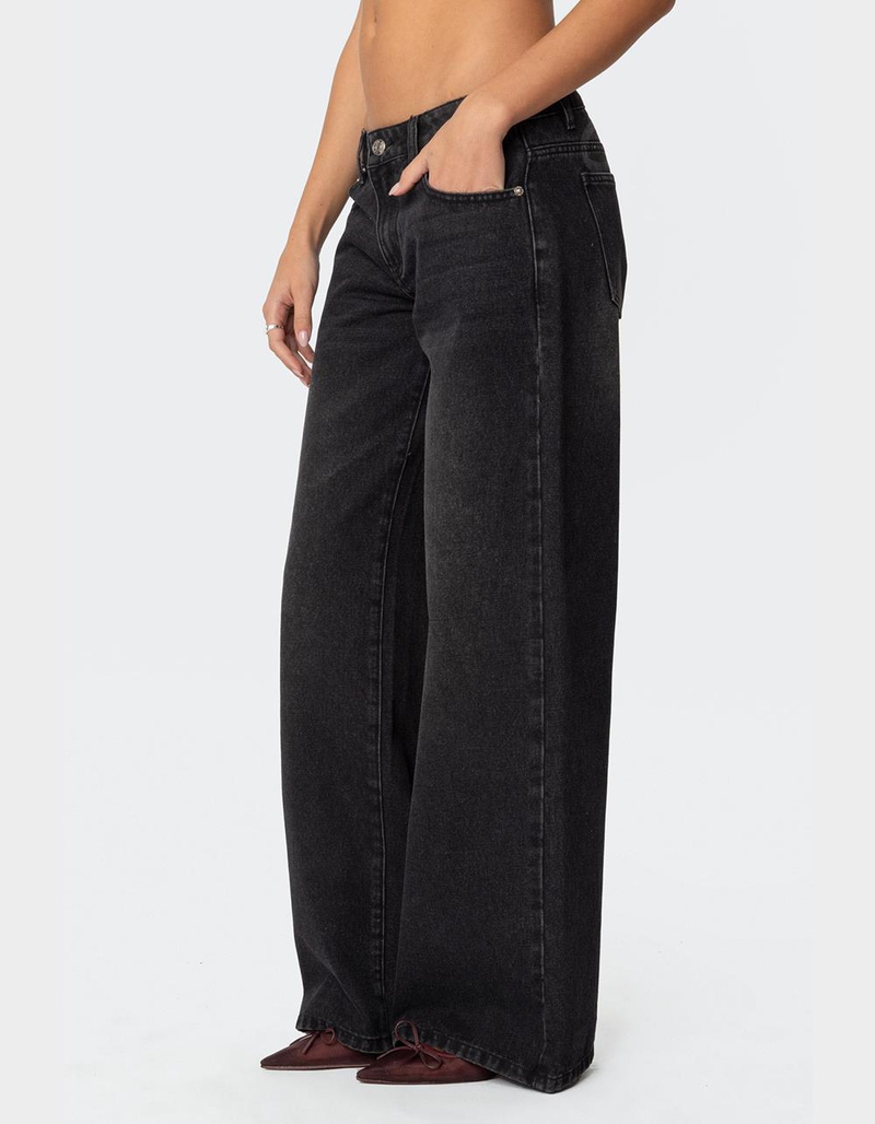 EDIKTED Vyxen Vintage Washed Low Rise Jeans image number 2