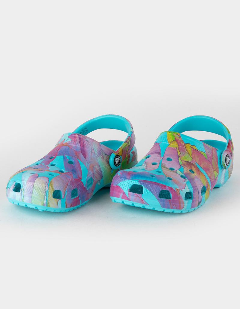 CROCS Palm Print Womens Classic Clogs image number 0