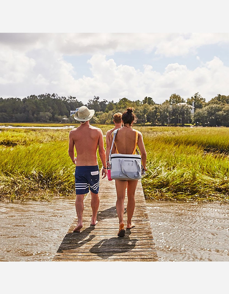 HYDRO FLASK Brick 18L Soft Cooler Tote image number 5