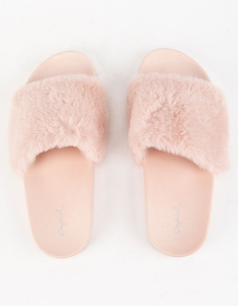 QUPID Faux Fur Blush Womens Sandals image number 1