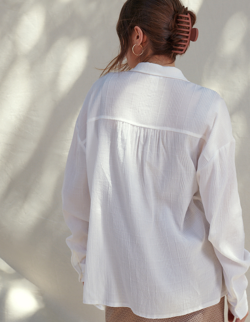 WEST OF MELROSE Womens Button Up Shirt image number 2