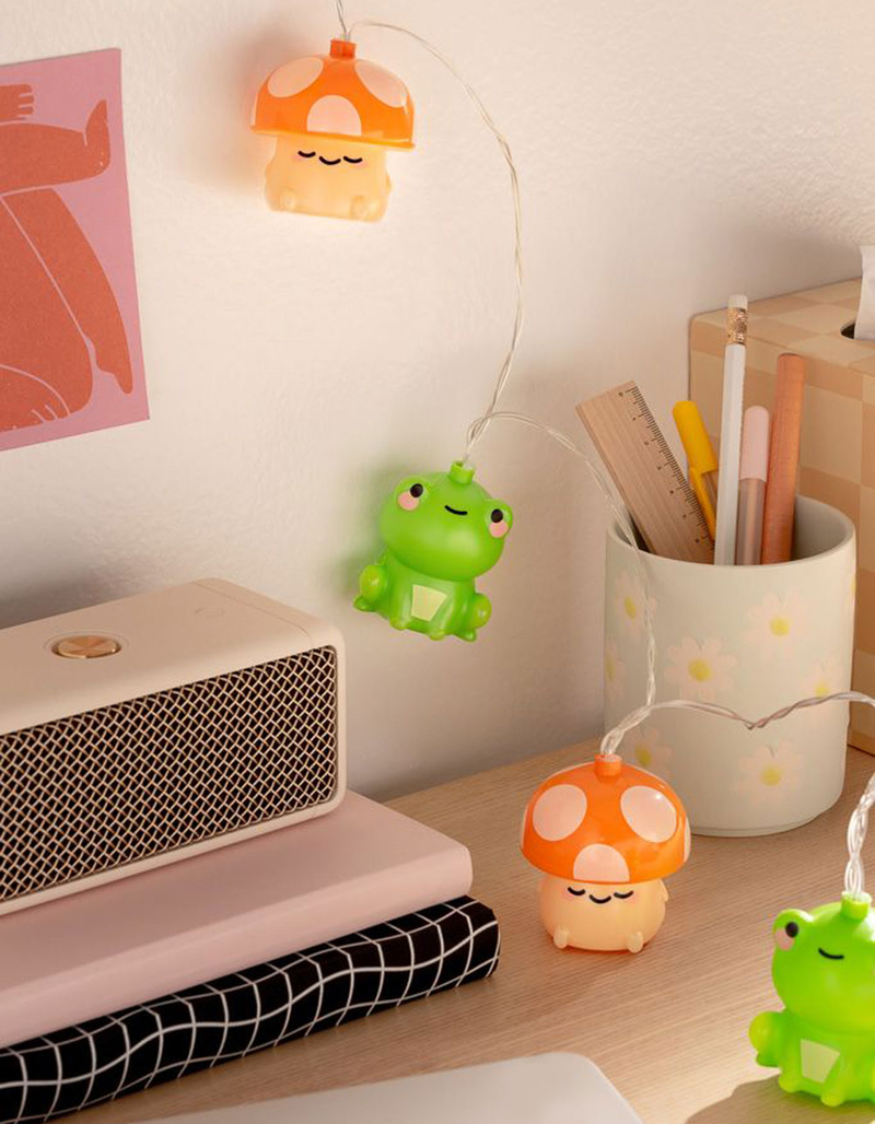 SMOKO Kai Mushroom & Frankie Frog String Light image number 0