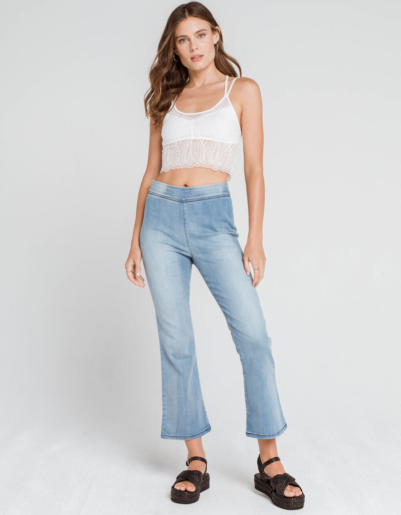 WEST OF MELROSE Flare And Square Pull On Womens Light Wash Jeans image number 4