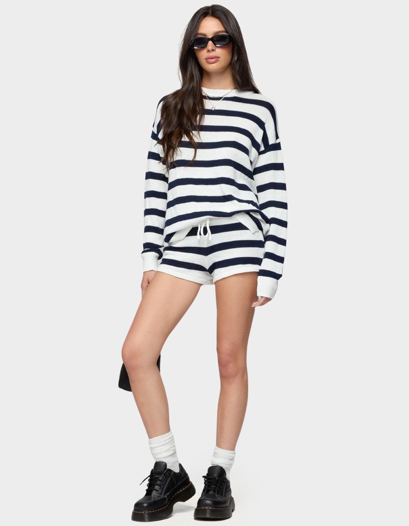 EDIKTED Amaris Striped Knit Shorts image number 4