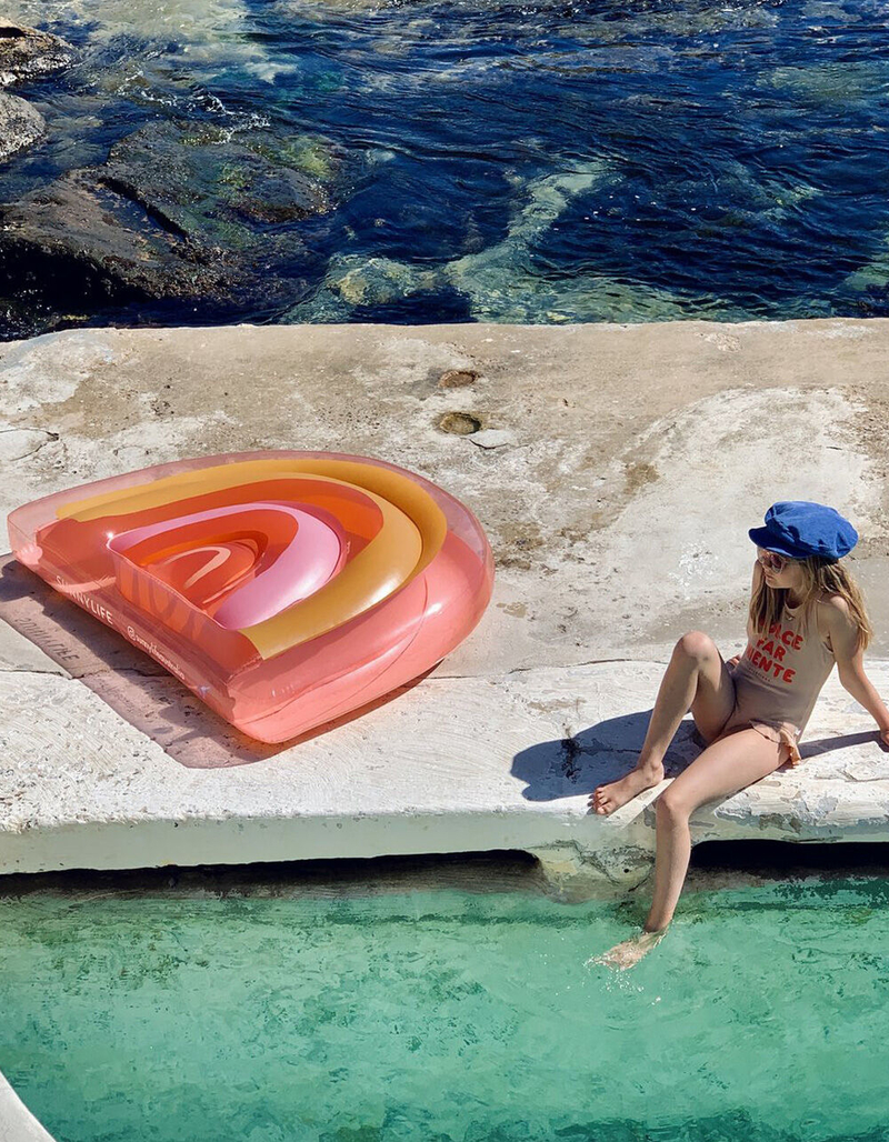 SUNNYLIFE Rainbow Float Away Lie On Floatie image number 4