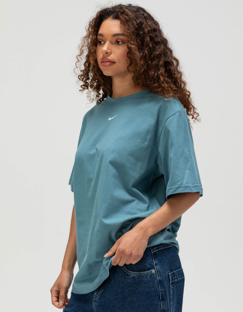 NIKE Sportswear Essentials Womens Tee image number 2