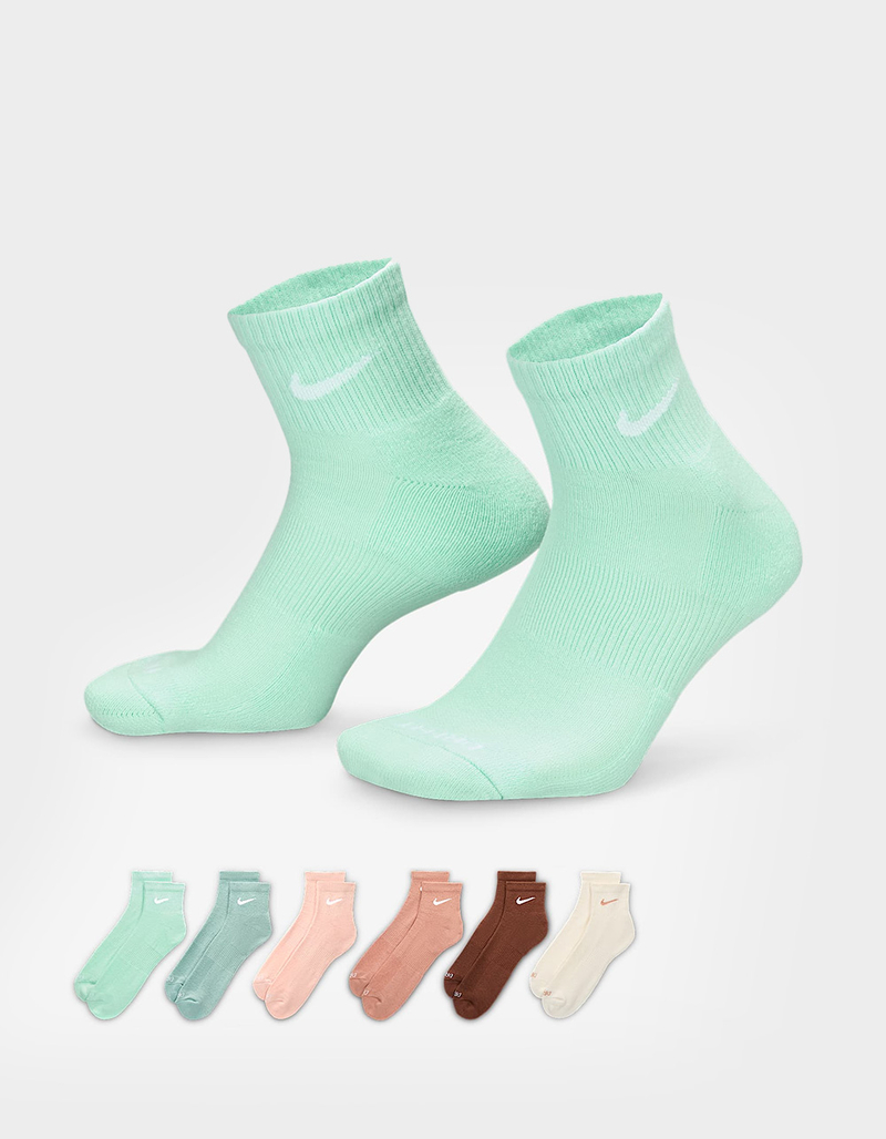 NIKE Everyday Plus 6 Pack Ankle Crew Socks image number 0