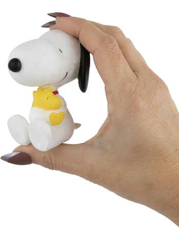 WORLD'S SMALLEST Peanuts Stretchies Alternative Image