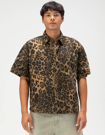 RSQ Mens Cropped Washed Twill Leopard Button Up Shirt Alternative Image