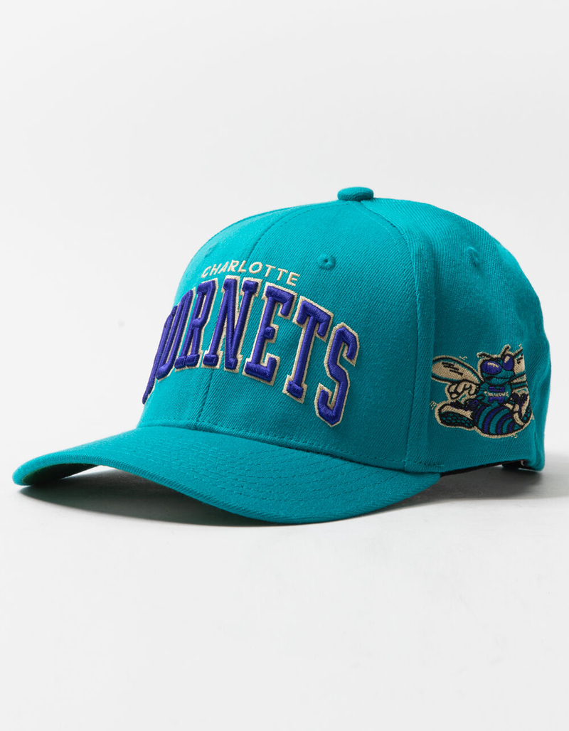 MITCHELL & NESS Charlotte Hornets Snapback Hat image number 0