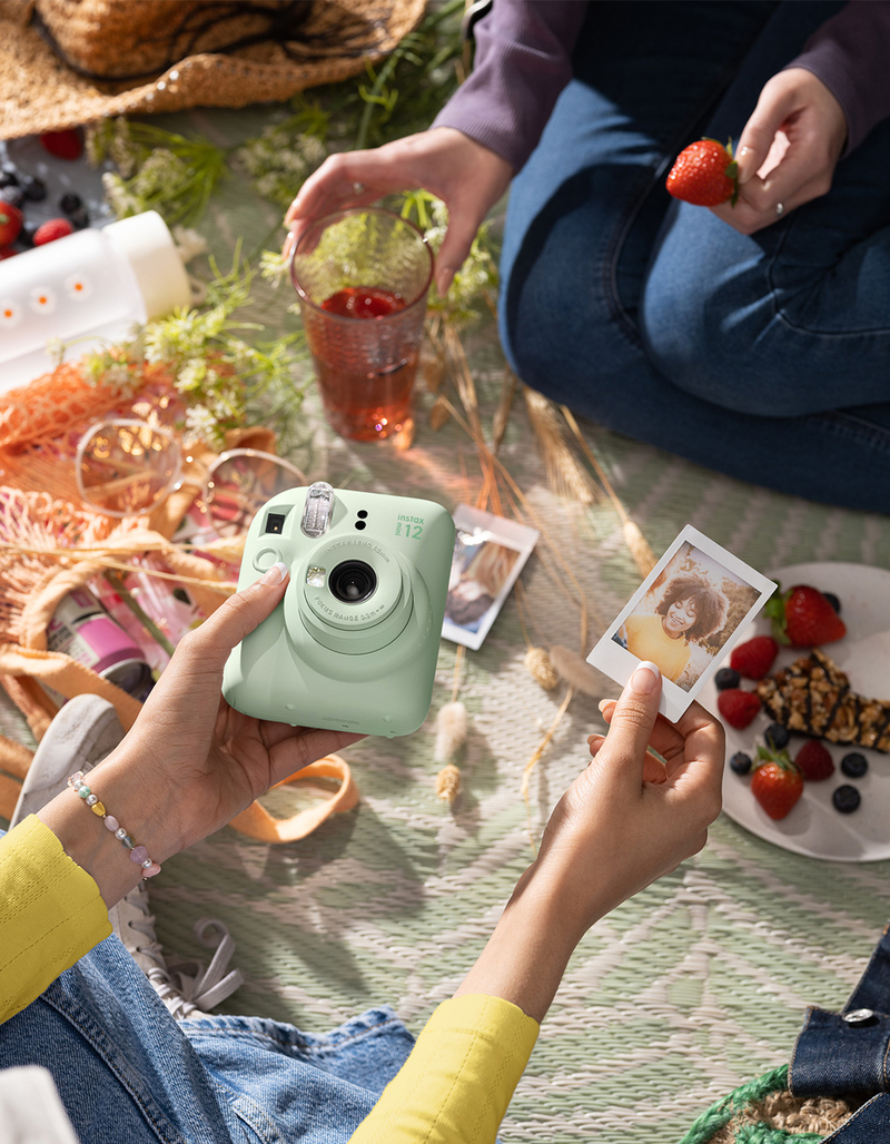 FUJIFILM Instax Mini 12 Instant Camera image number 3