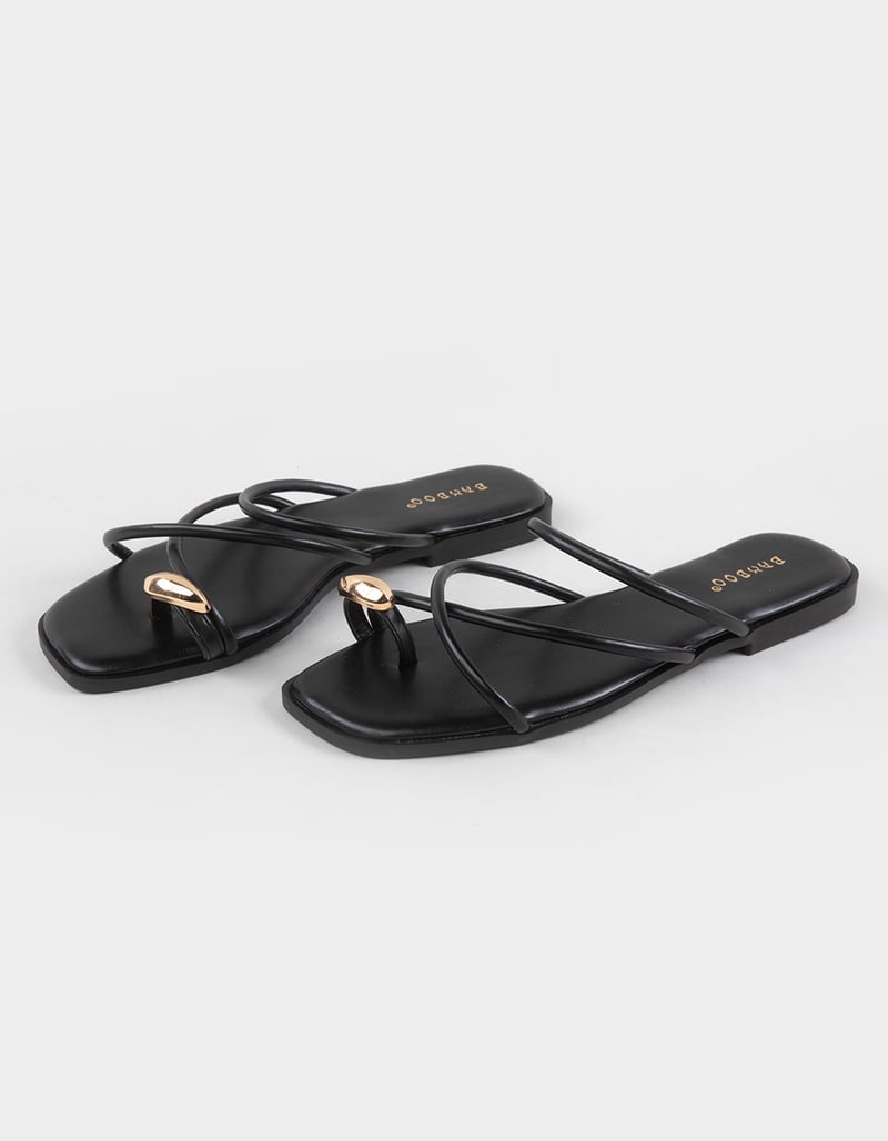 BAMBOO Hint Womens Toe Sandals image number 3
