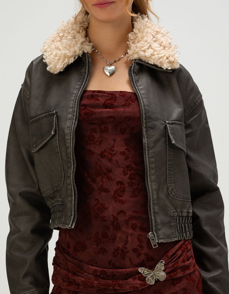 WEST OF MELROSE Womens Sherpa Collar Crop Faux Leather Jacket image number 4