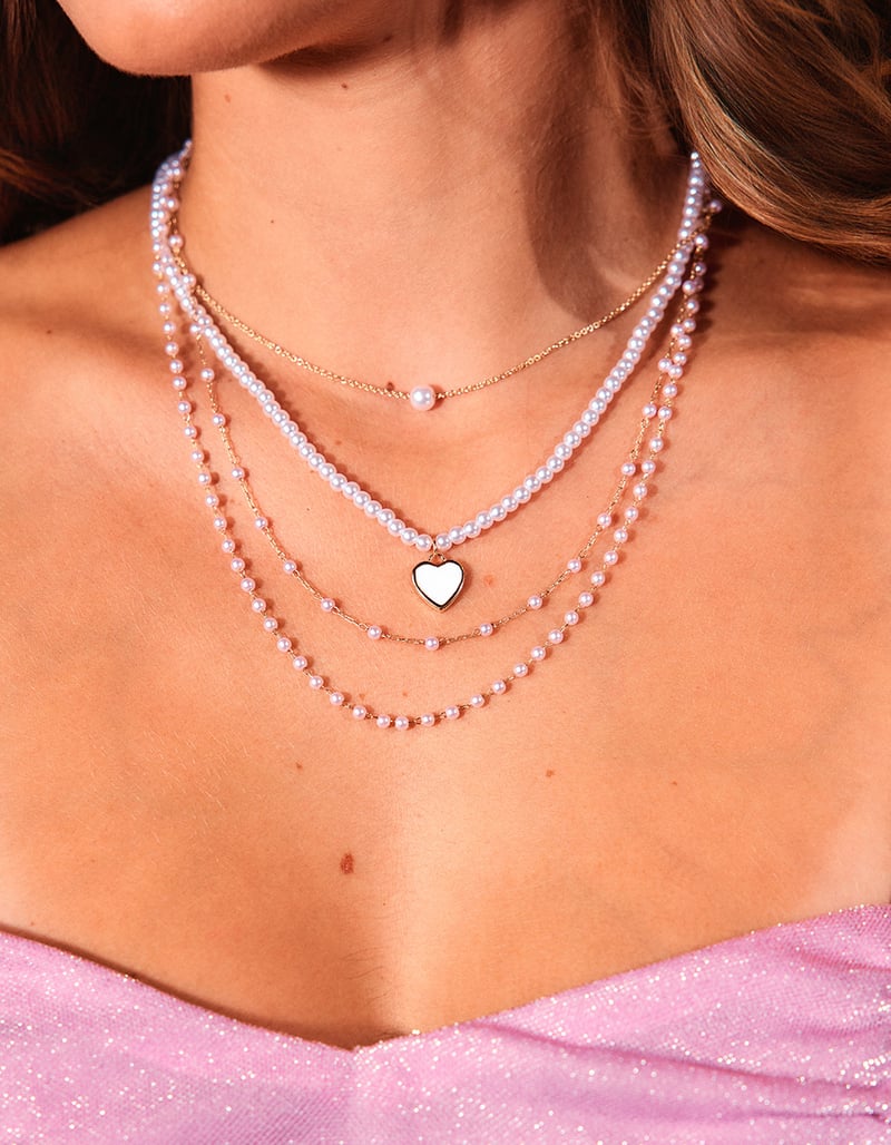 FULL TILT Layered Pearl/Heart Necklace image number 0