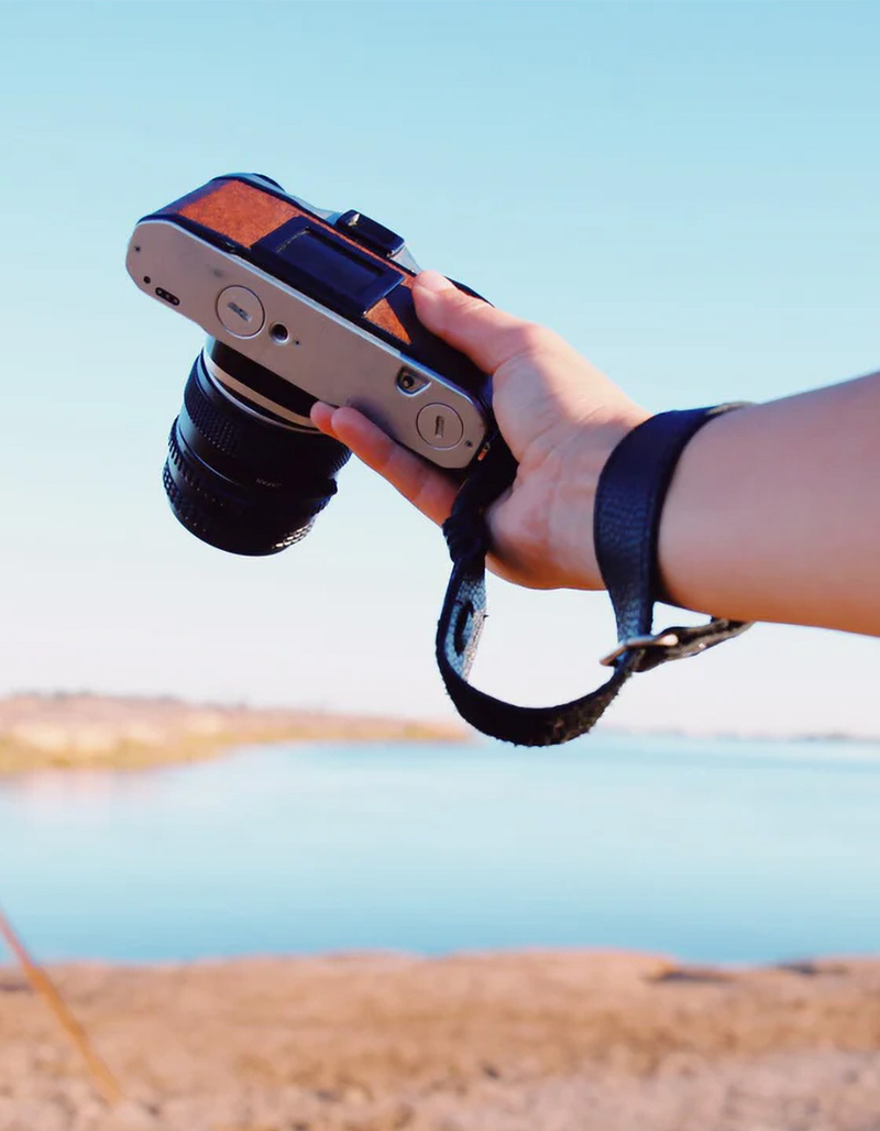 TETHER Leather Wrist Camera Strap image number 1