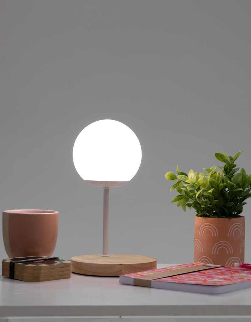 Modern Globe Table Lamp image number 3