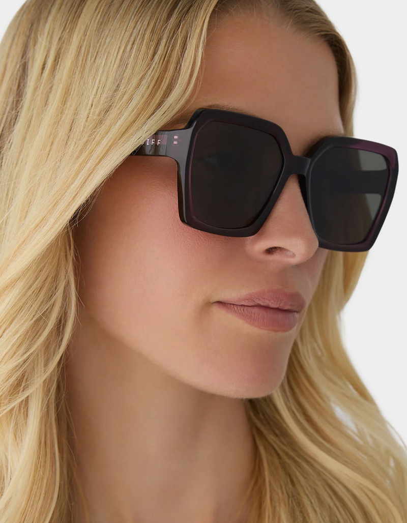 DIFF EYEWEAR Sloane Sunglasses image number 5