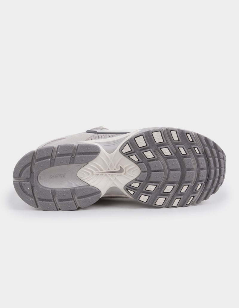 NIKE V5 RNR Womens Shoes image number 2