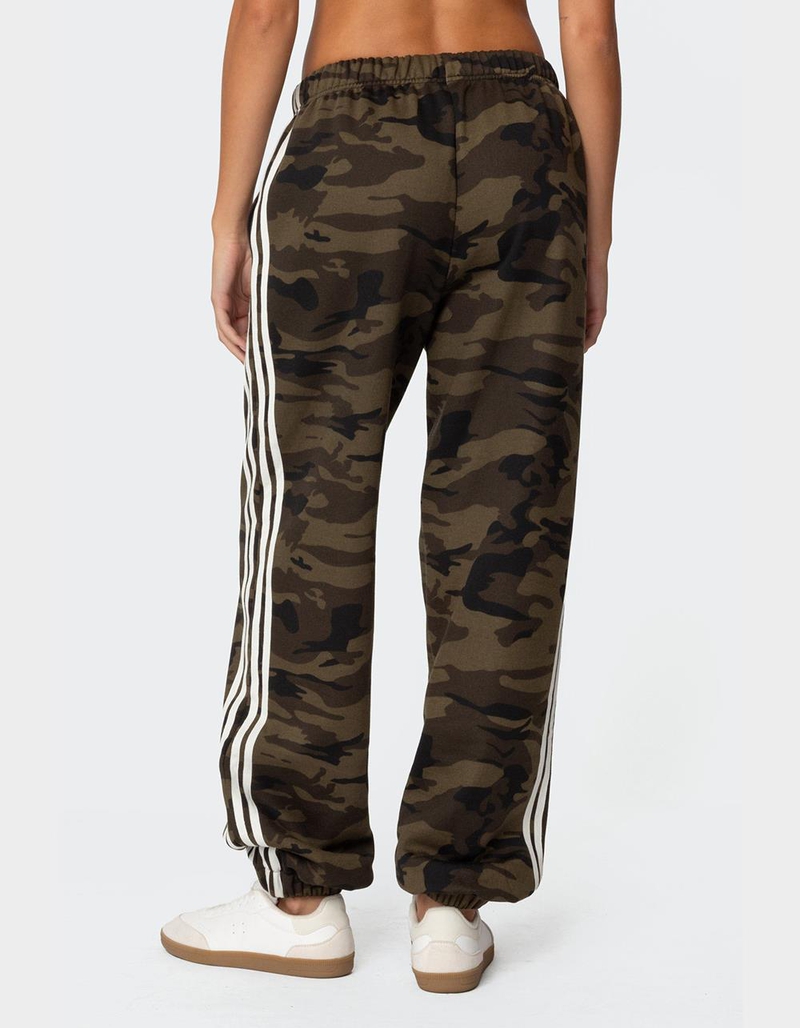 EDIKTED Camo Contrast Striped Sweatpants image number 4