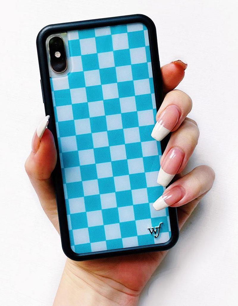 WILDFLOWER Blue Checkers iPhone 6/7/8 Case image number 1
