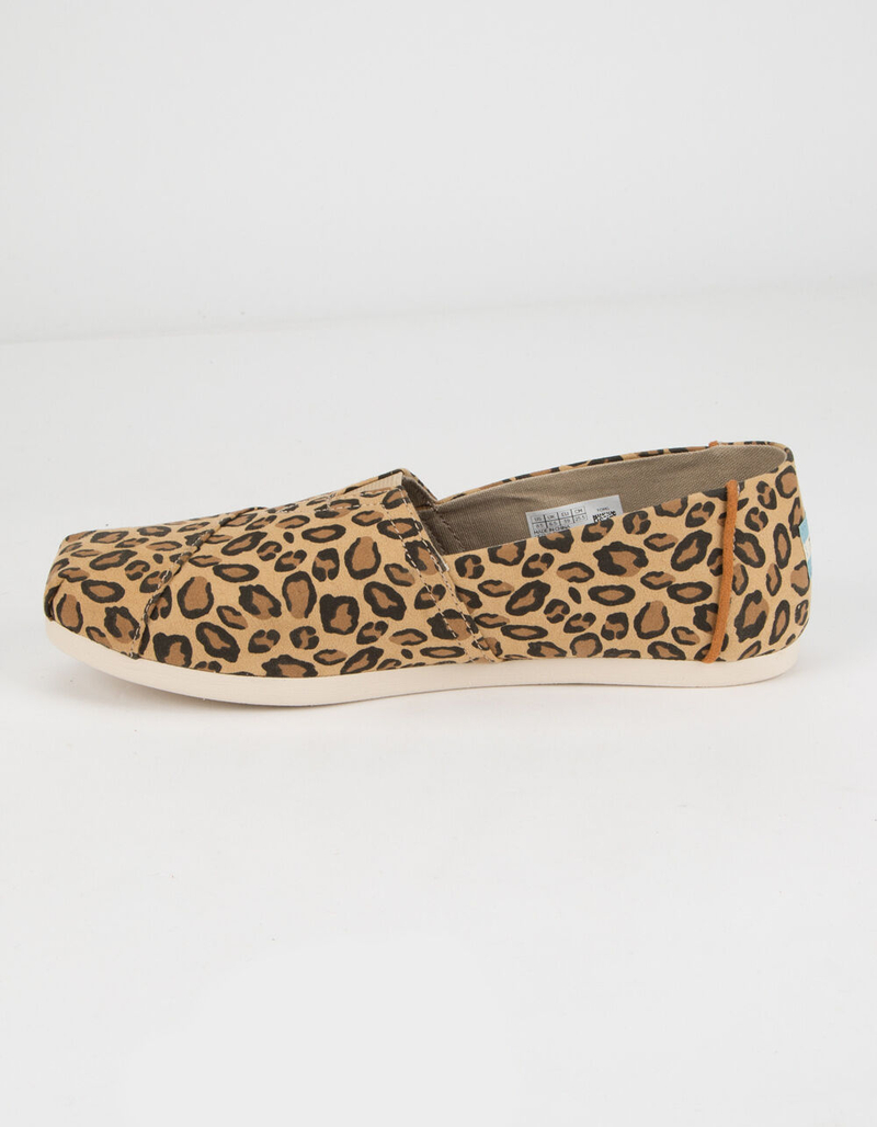 TOMS Classic Desert Tan Microfiber Leopard Print Womens Slip-On Shoes image number 3