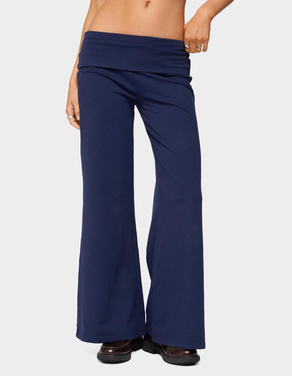 ヨガ・ピラティス Edikted Yoga pants Petite XS EDIKTED Petite Wide Leg Fold Over Pants - NAVY | Tillys