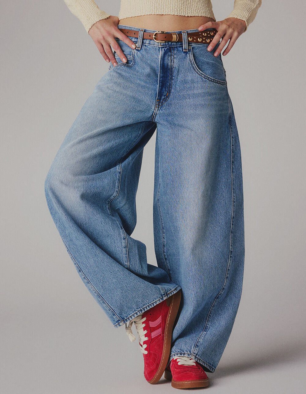 LEVI'S Premium Super Baggy Womens Barrel Jeans - Table Talk - MED