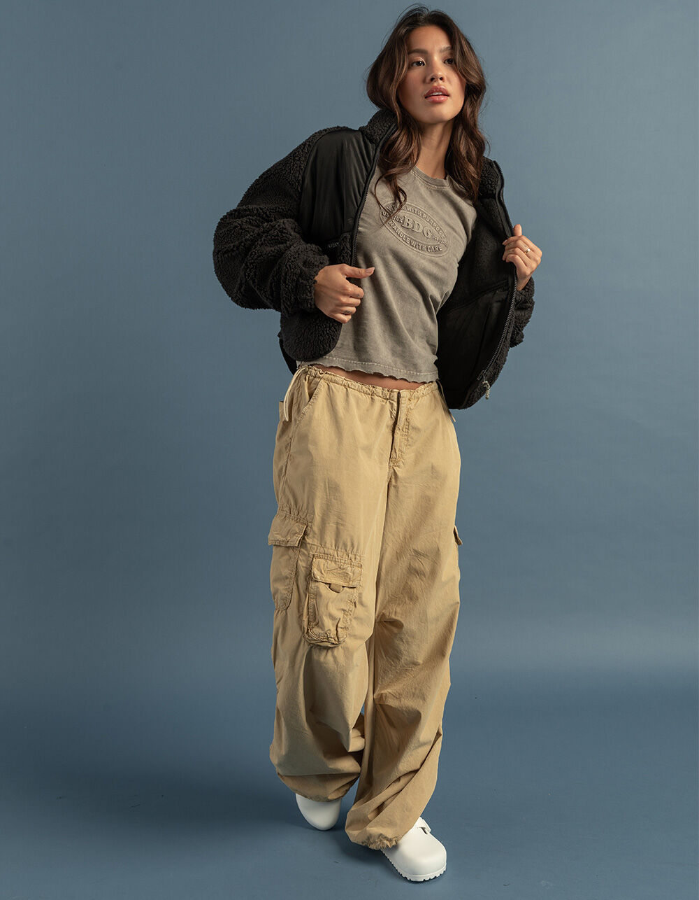 BDG Urban Outfitters Maxi Pocket Womens Tech Pants - DK KHAKI - XS