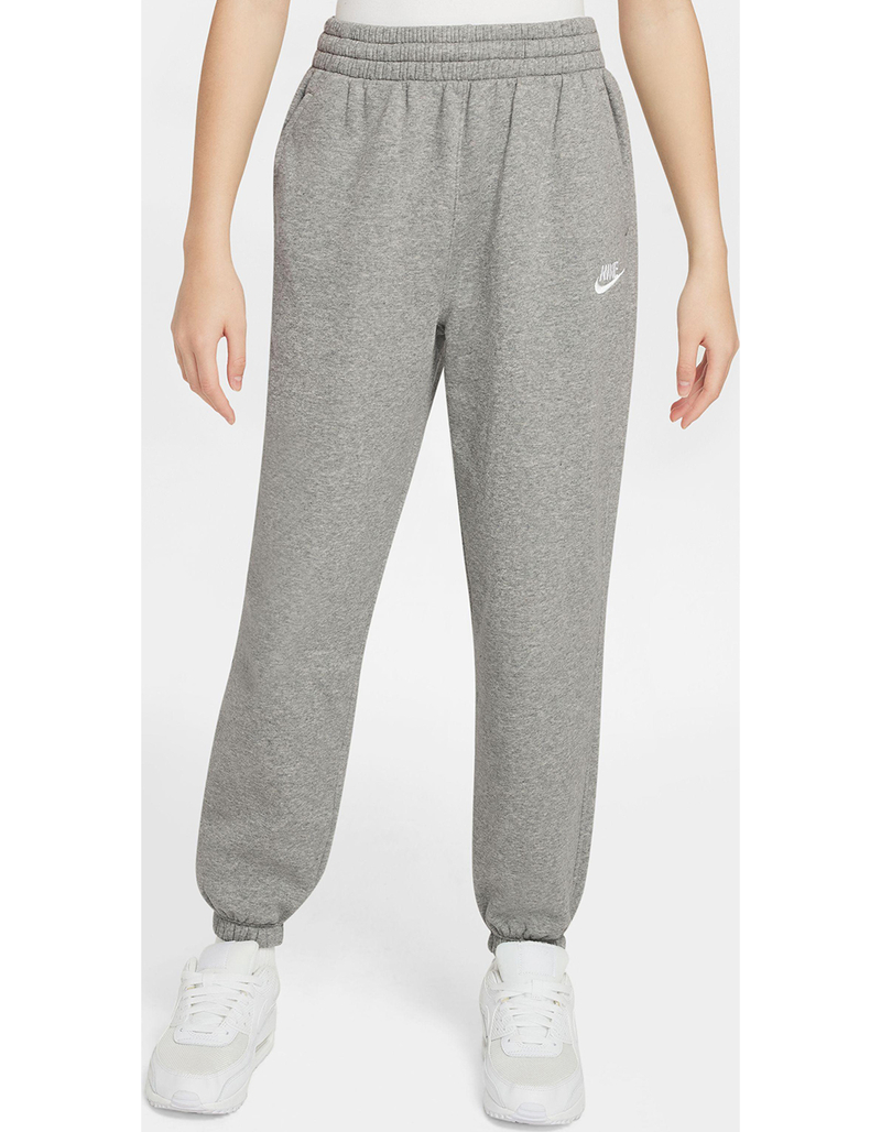 NIKE Sportswear Club Girls Oversized Fleece Joggers image number 3