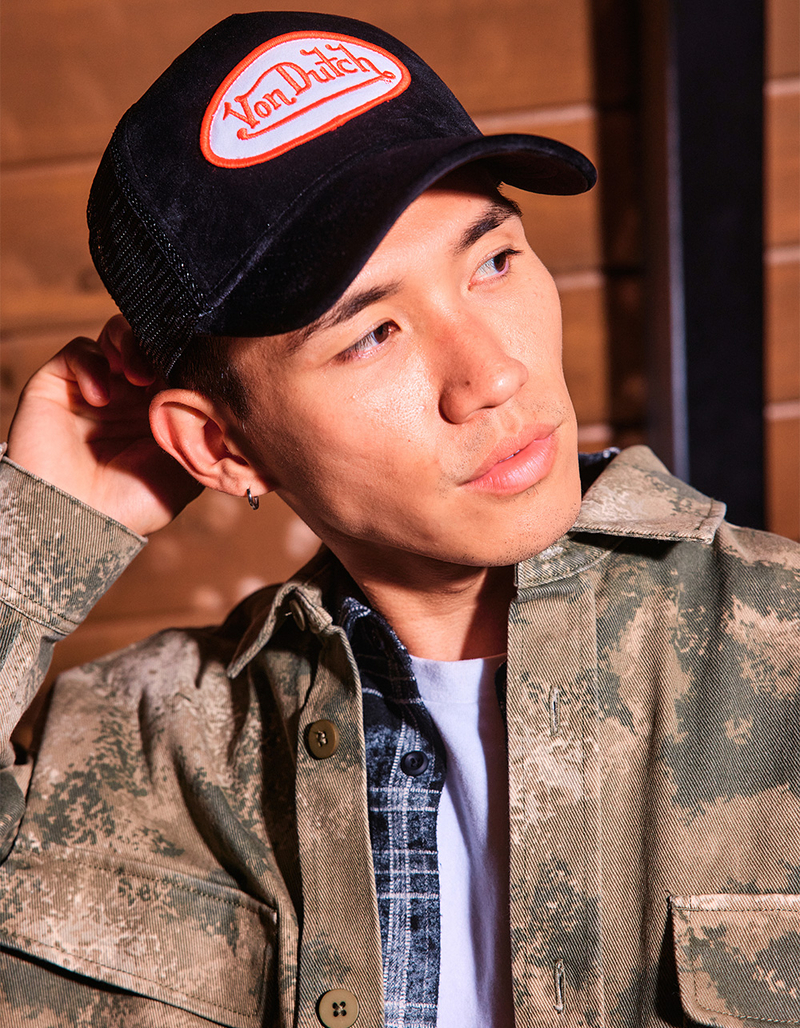 VON DUTCH Black Velvet Trucker Hat image number 1