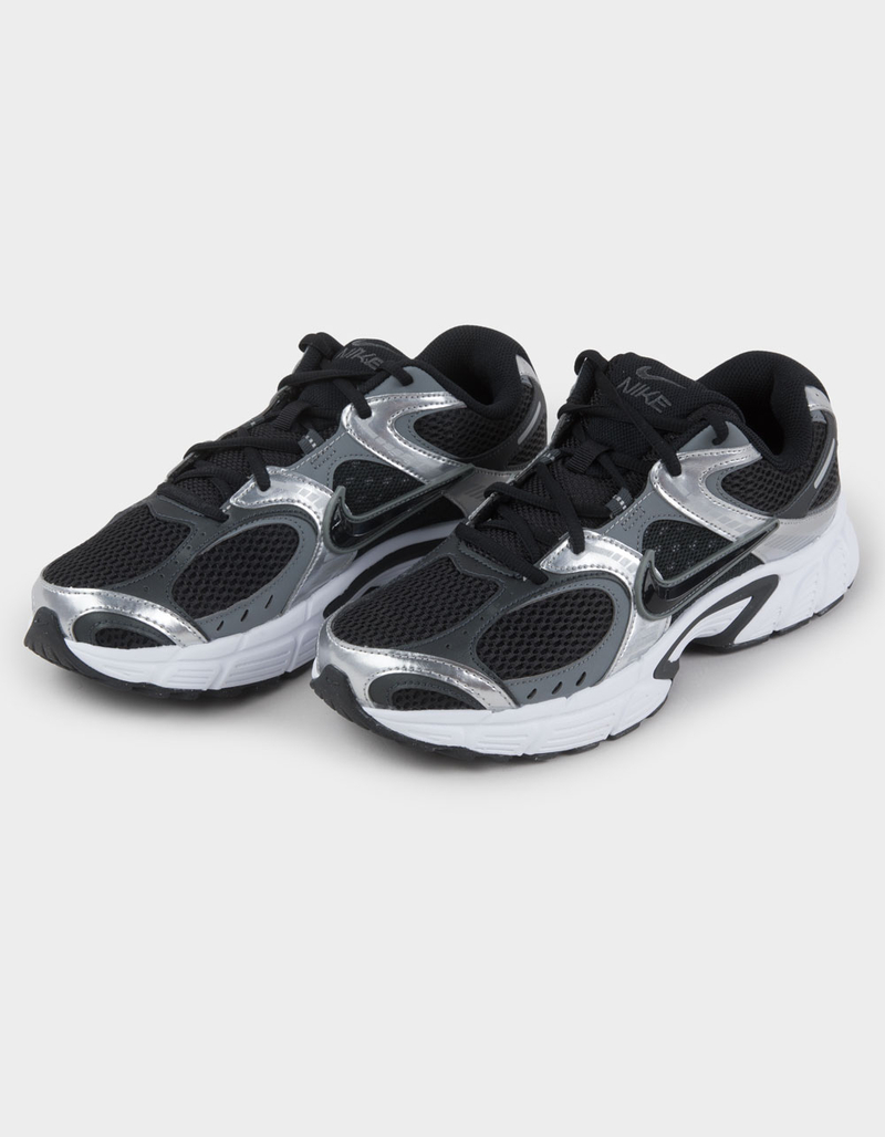 NIKE V5 RNR Mens Shoes image number 1