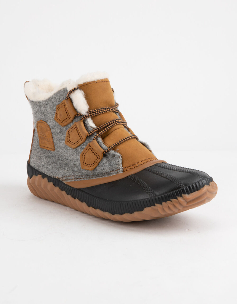 SOREL Out 'N About Plus Quarry Womens Boots image number 0