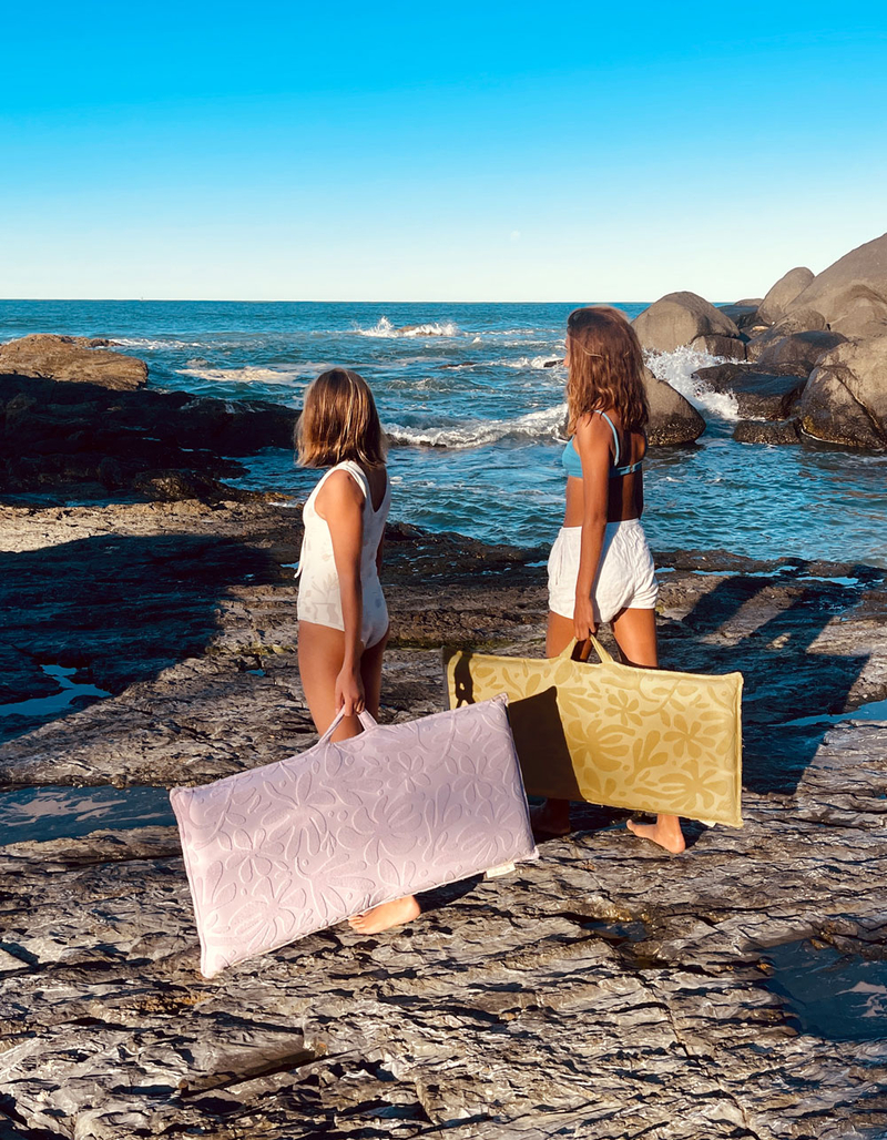 SUNNYLIFE Rio Sun Terry Travel Lounger Chair image number 5