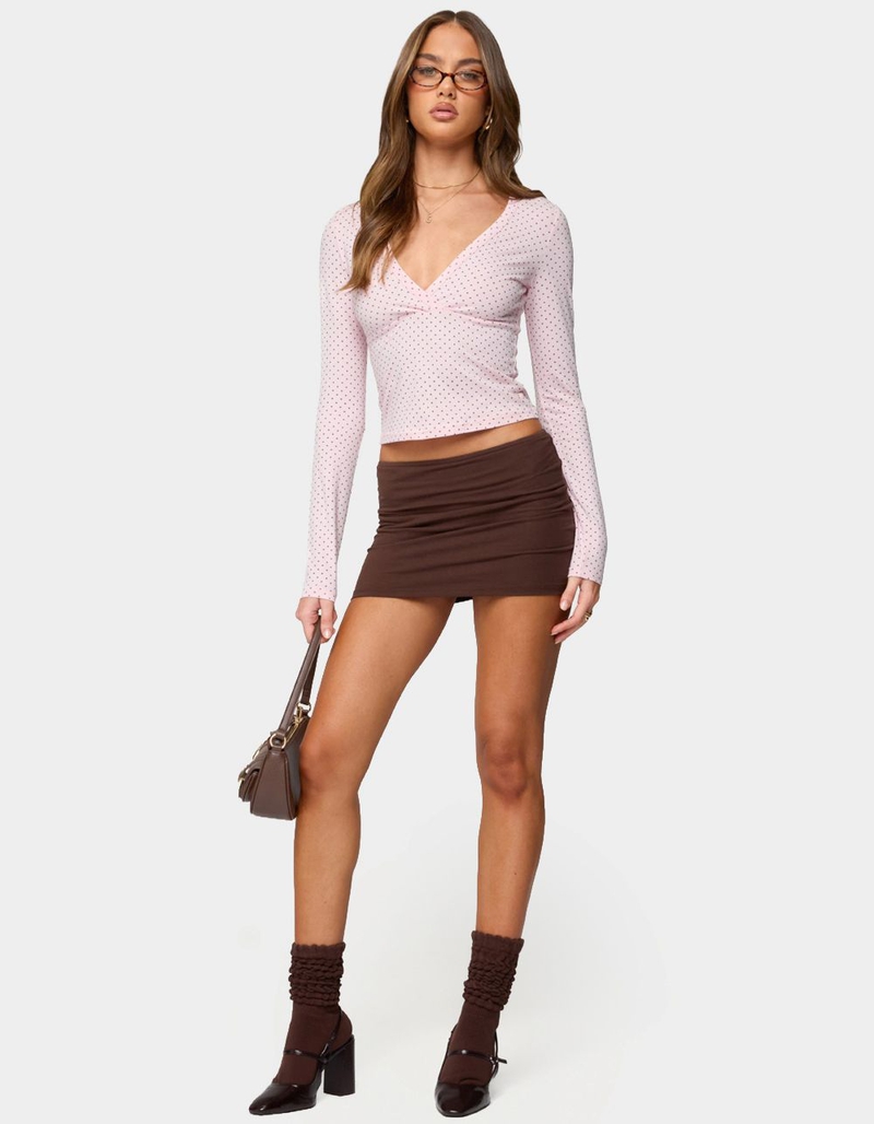 EDIKTED Kianah Polka Dot V-Neck Tee image number 4