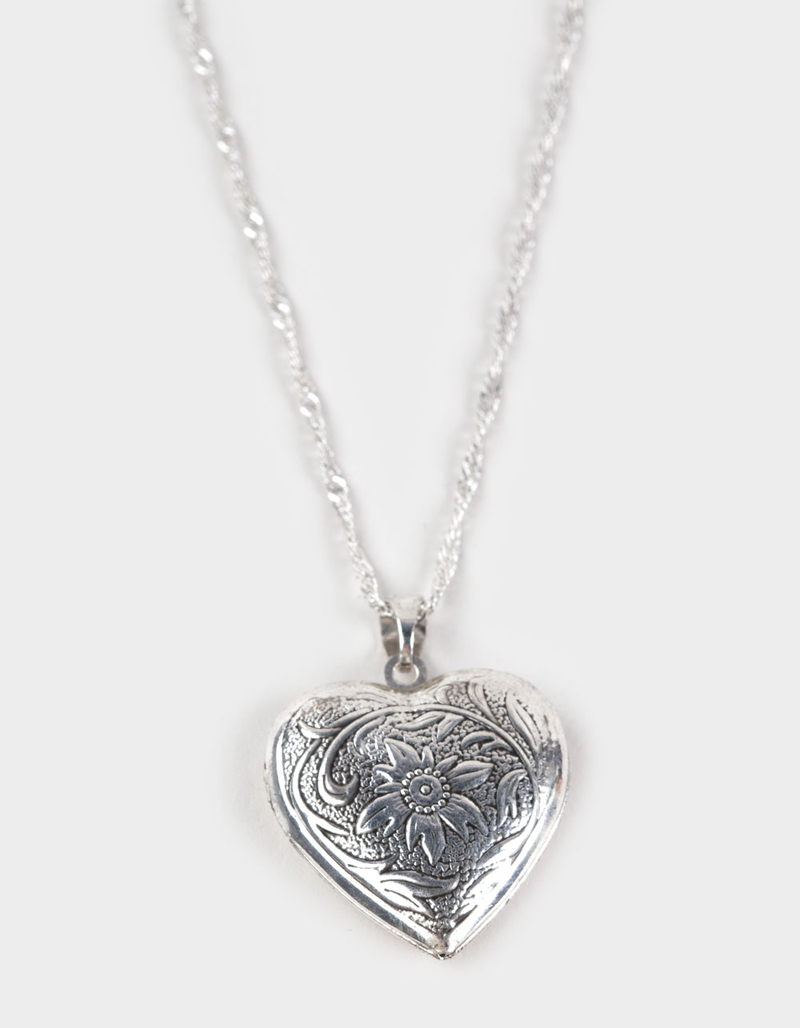 FULL TILT Heart Pendant Necklace image number 1