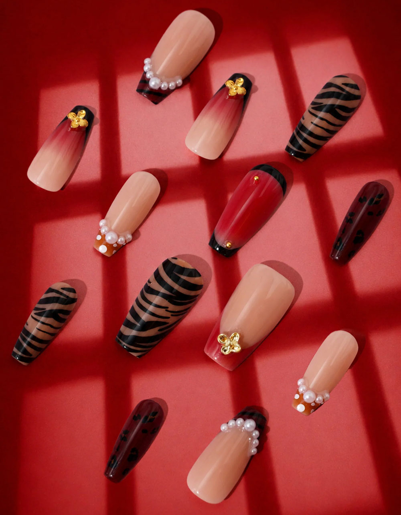 NEVER HAVE I EVER x Katseye Animal Press-On Nails image number 0