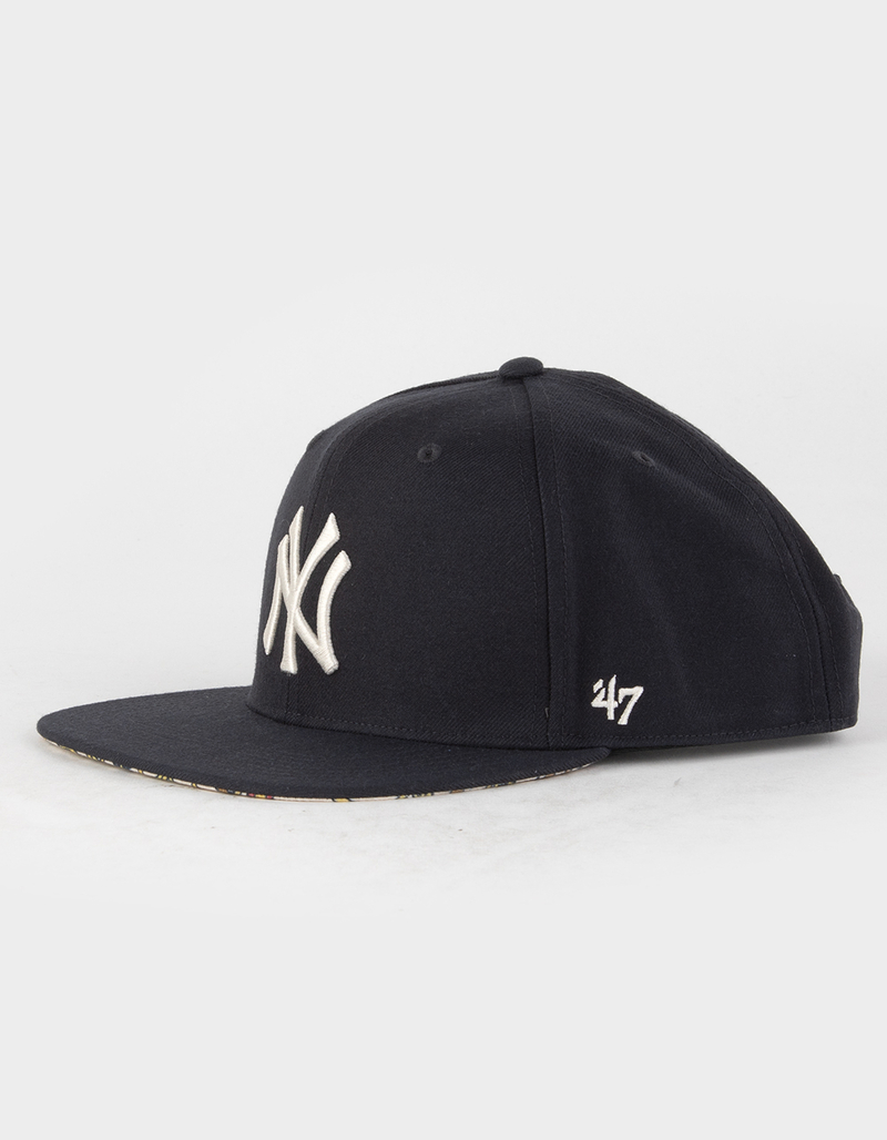 47 BRAND New York Yankees '47 Captain Snapback Hat image number 1