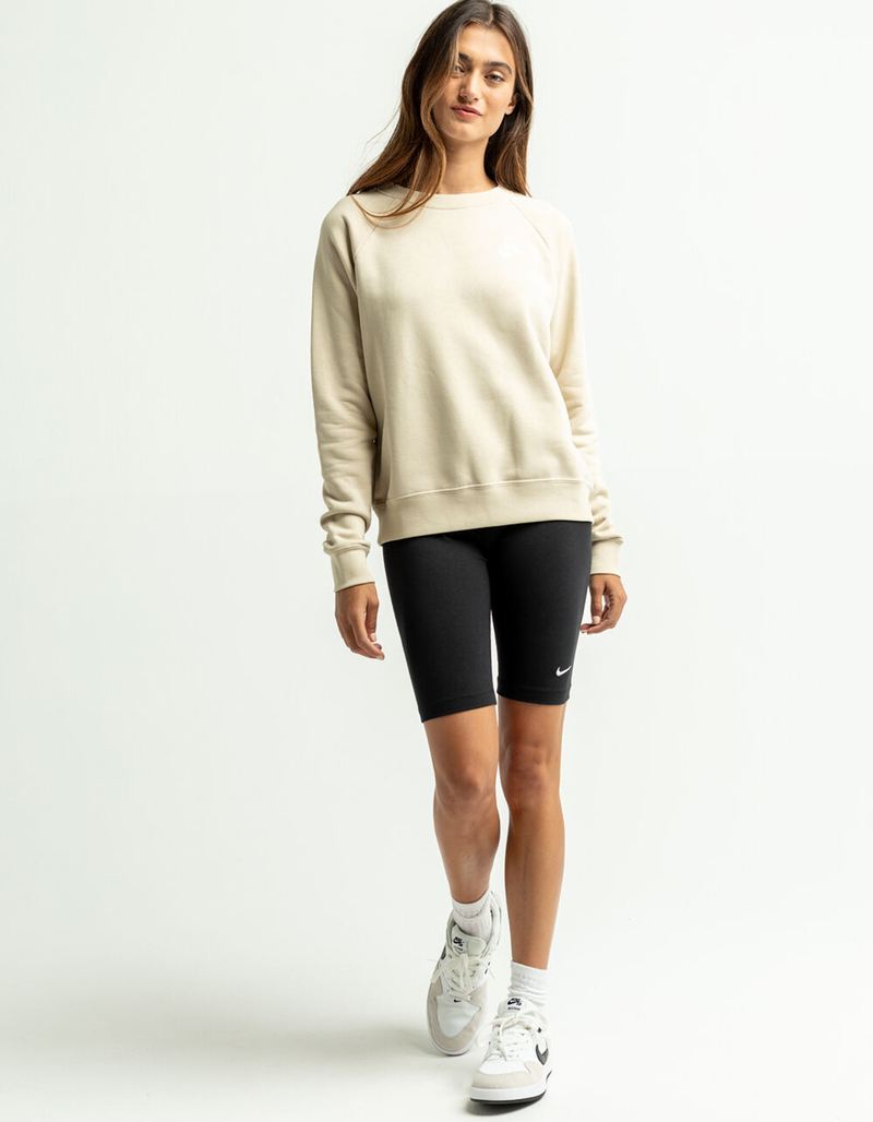 NIKE Sportswear Essential Womens Crew Sweatshirt image number 3