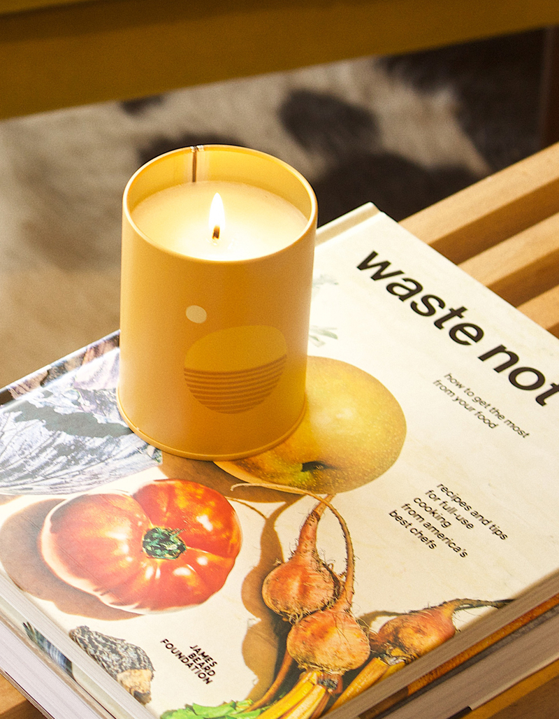 P.F. CANDLE CO. Sunset Soy Candle - Golden Hour image number 2