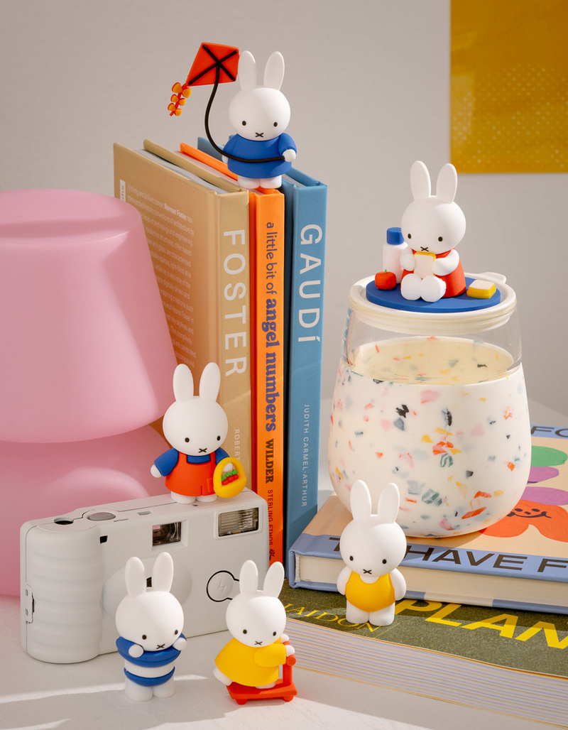 SMOKO Miffy Summer Series Mini Figure Blind Box image number 0