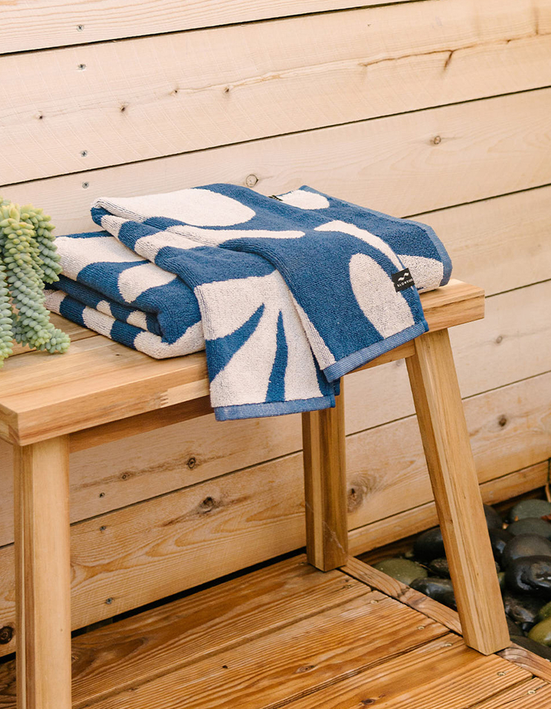 SLOWTIDE Kingston Hand Towel image number 1