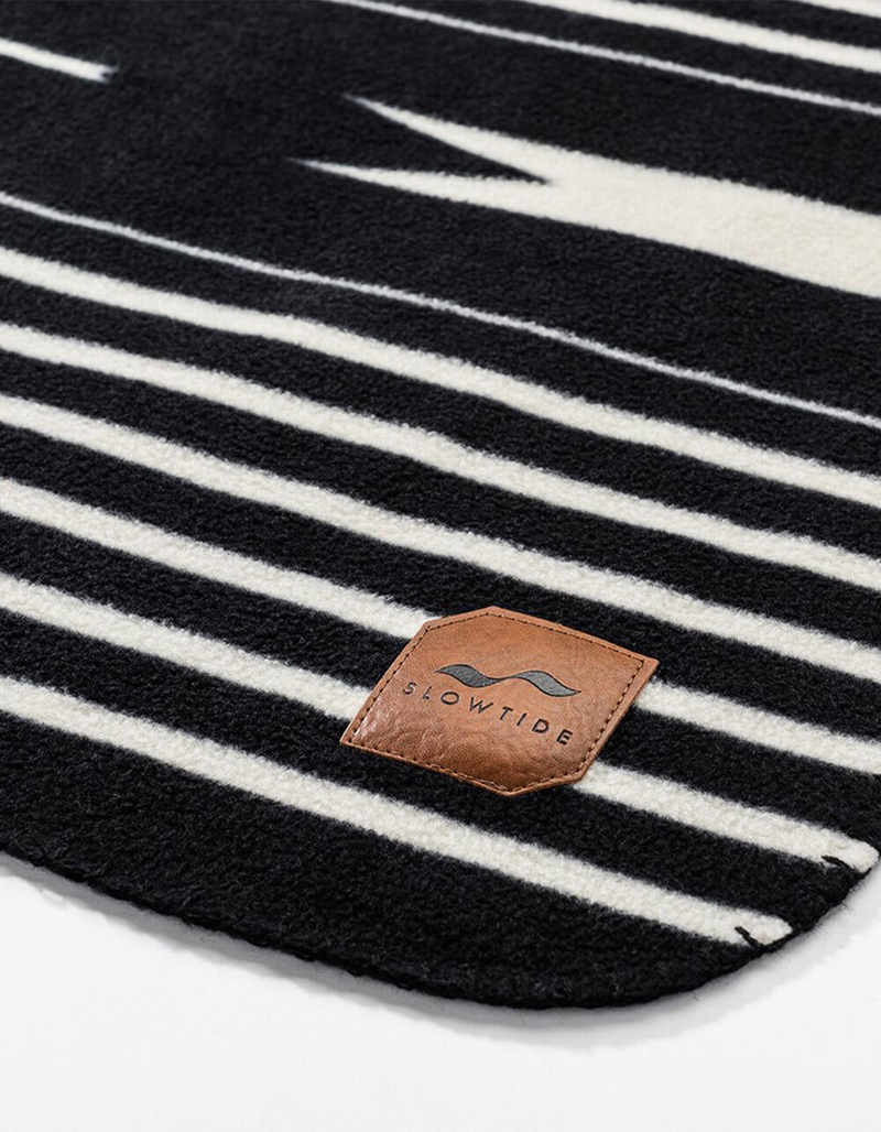 SLOWTIDE Hayden Fleece Blanket image number 1