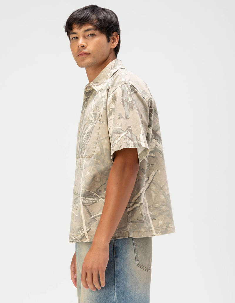 RSQ Mens Cropped Washed Twill Camo Button Up Shirt image number 3